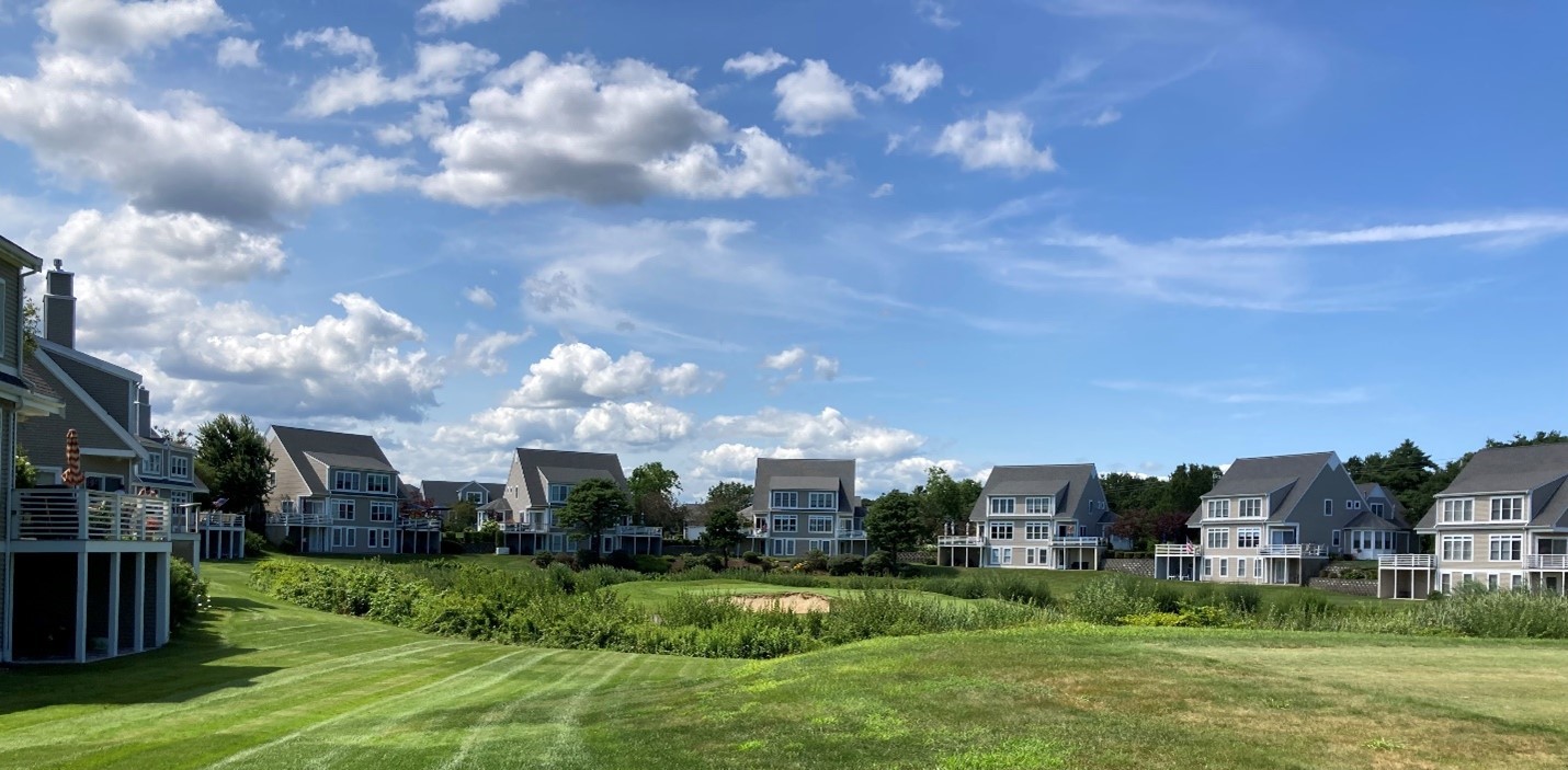 Bay Pointe Village Condominiums